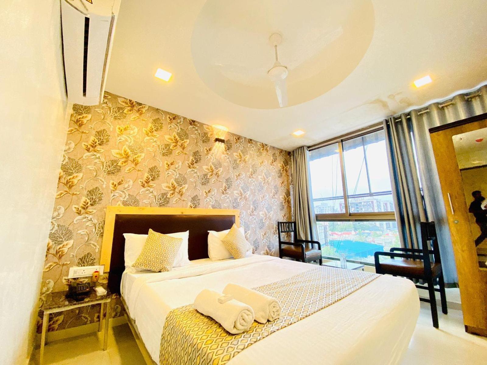 Hotel Alexa By Abc Ahmedabad Exterior foto