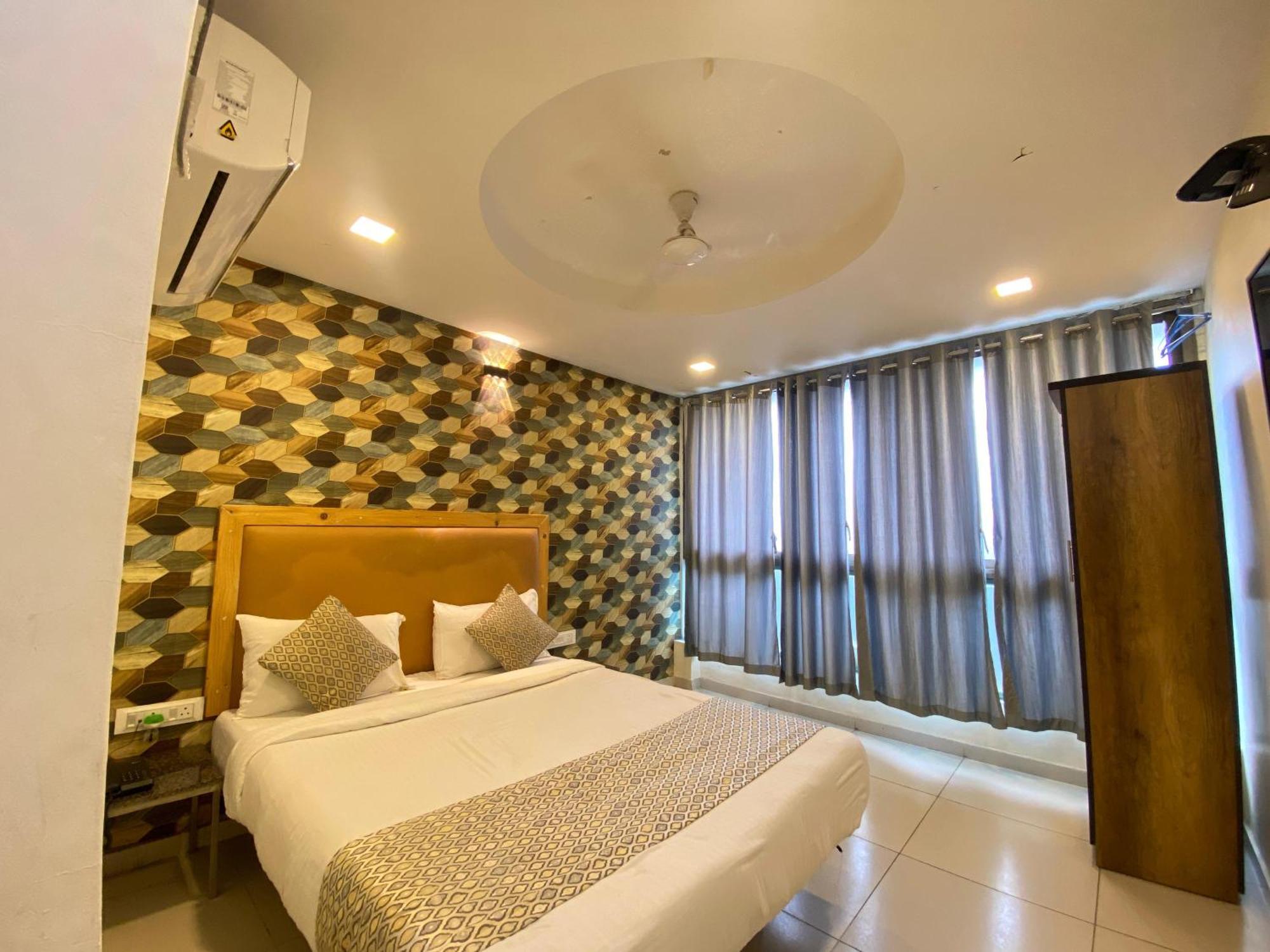 Hotel Alexa By Abc Ahmedabad Exterior foto